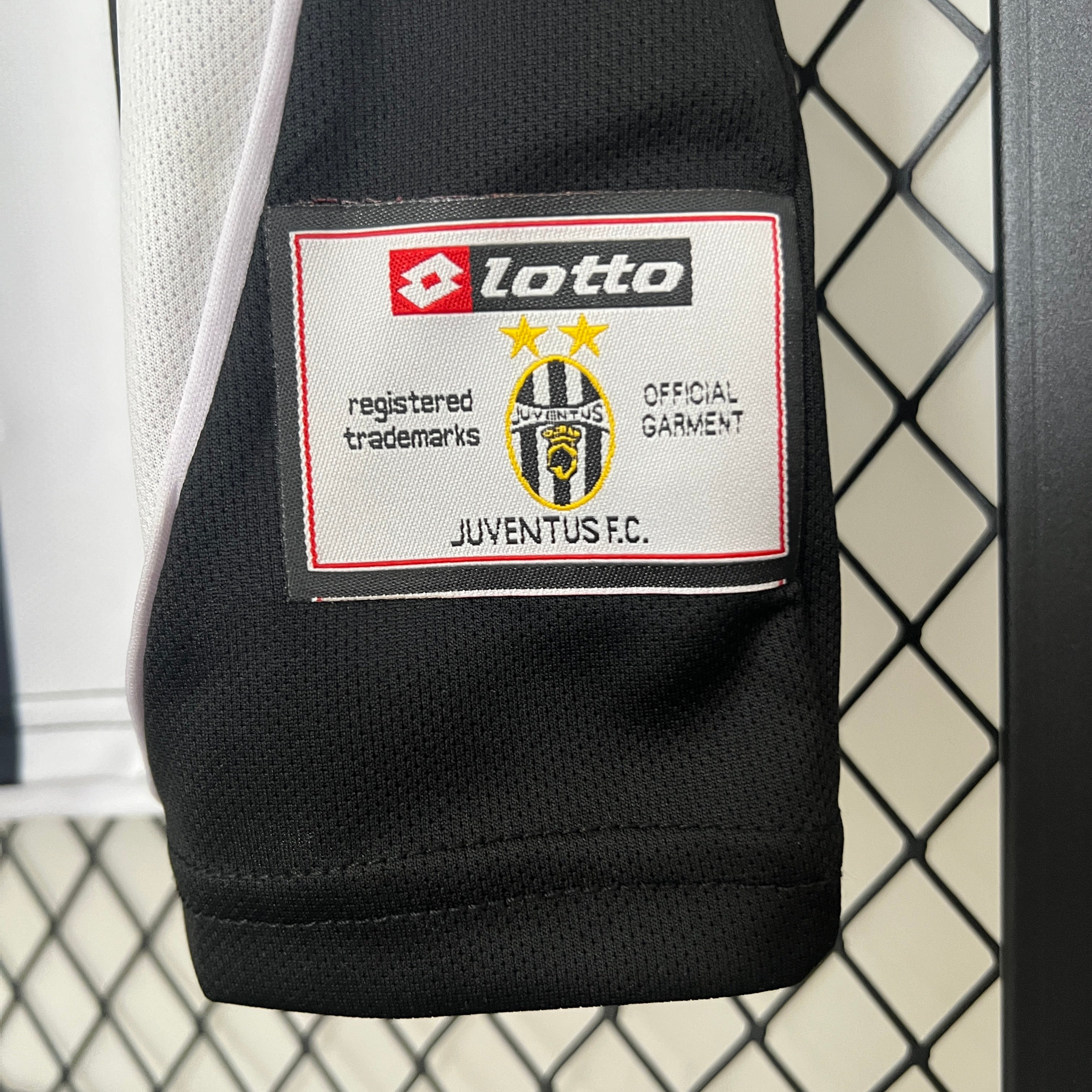 Retro Juventus 02/03 Home