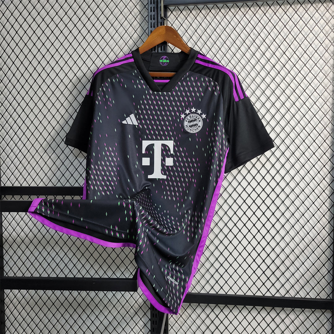 23-24 Bayern away