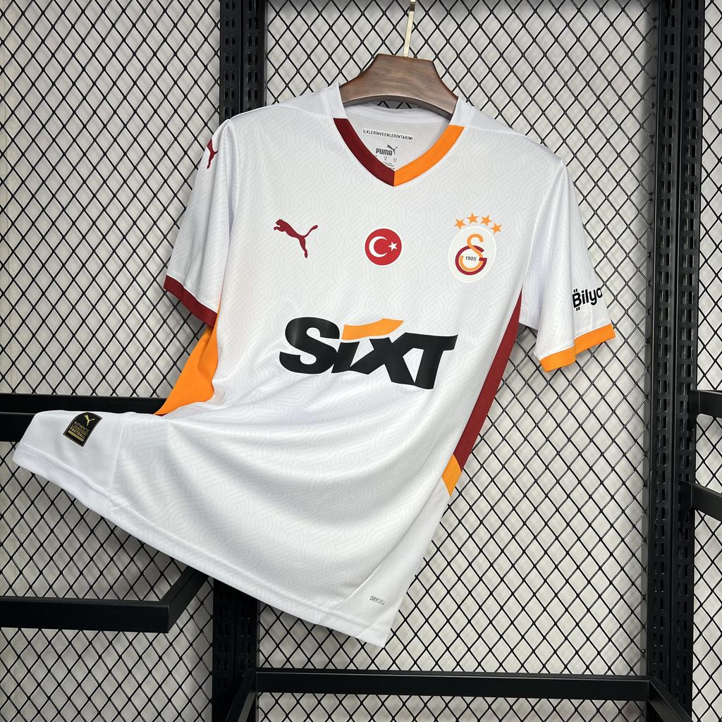 Galatasarays 2024/25 Away Jersey