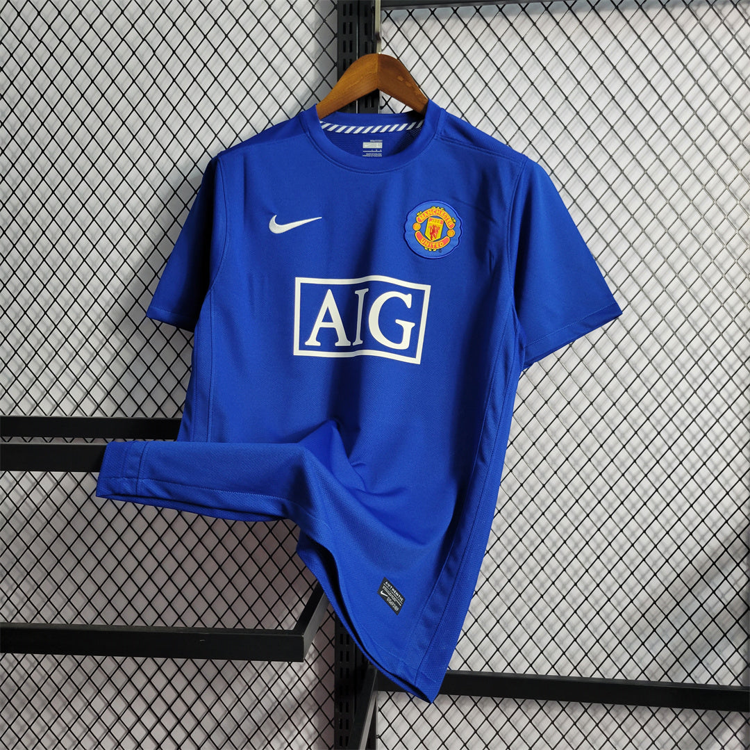 08-09 Manchester United away