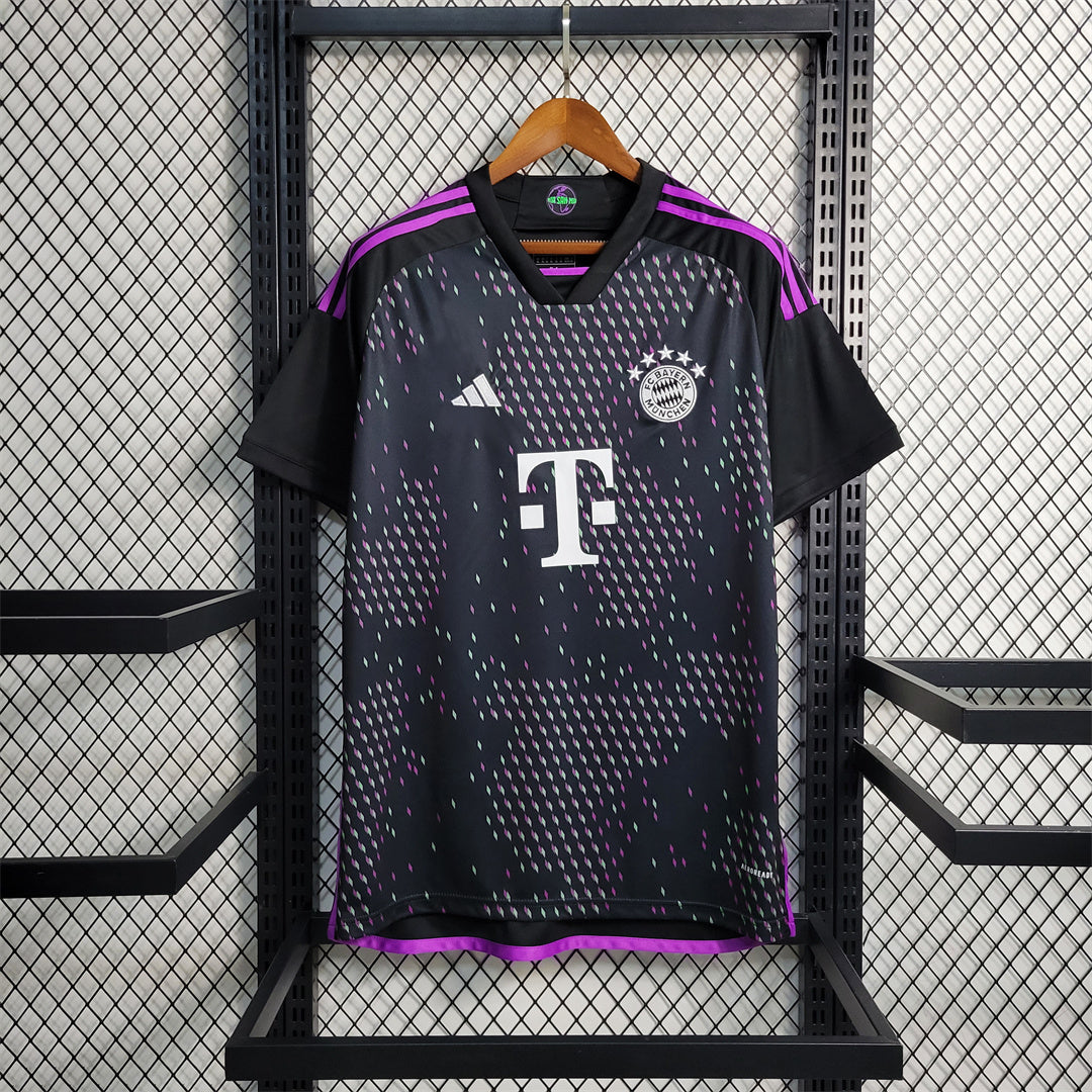 23-24 Bayern away