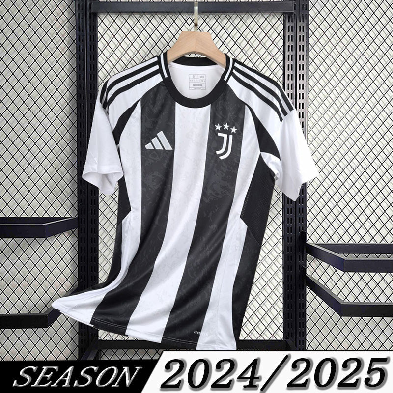 24-25 Juventus Home Kit