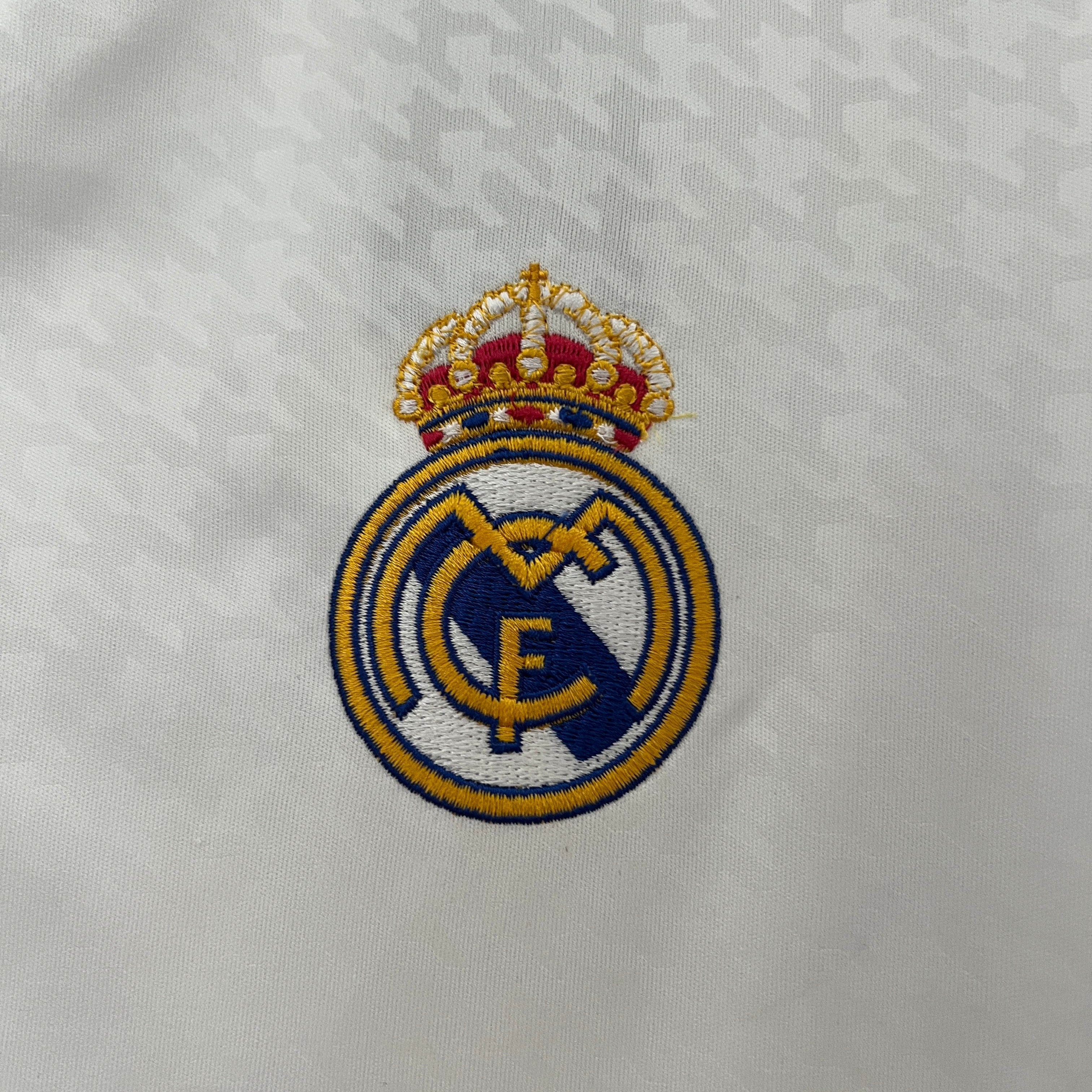 24/25 Real Madrid home