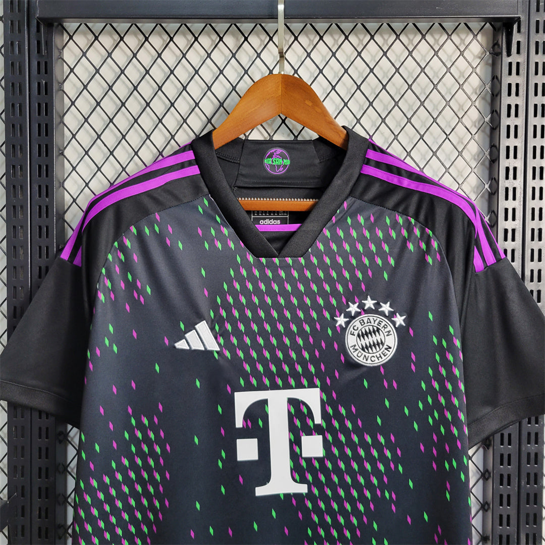 23-24 Bayern away