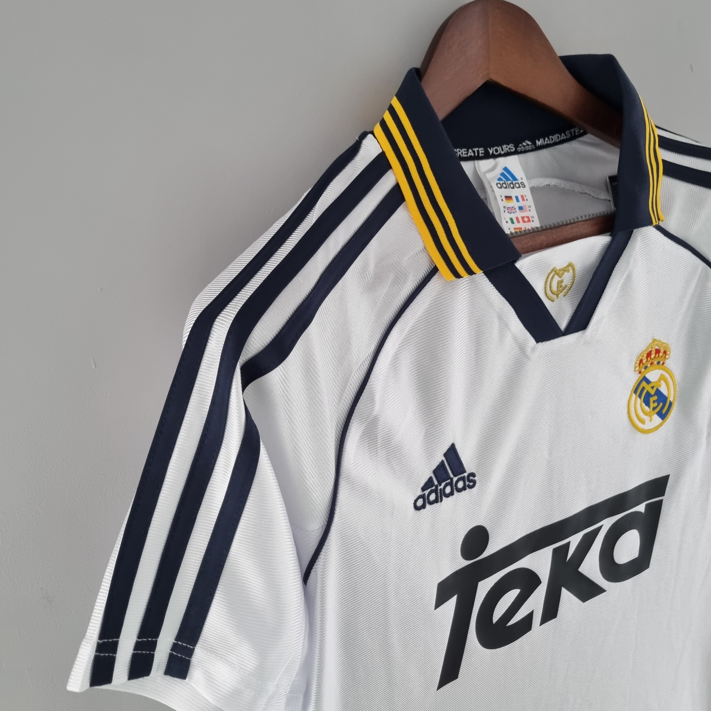 Retro Real Madrid 2000 home