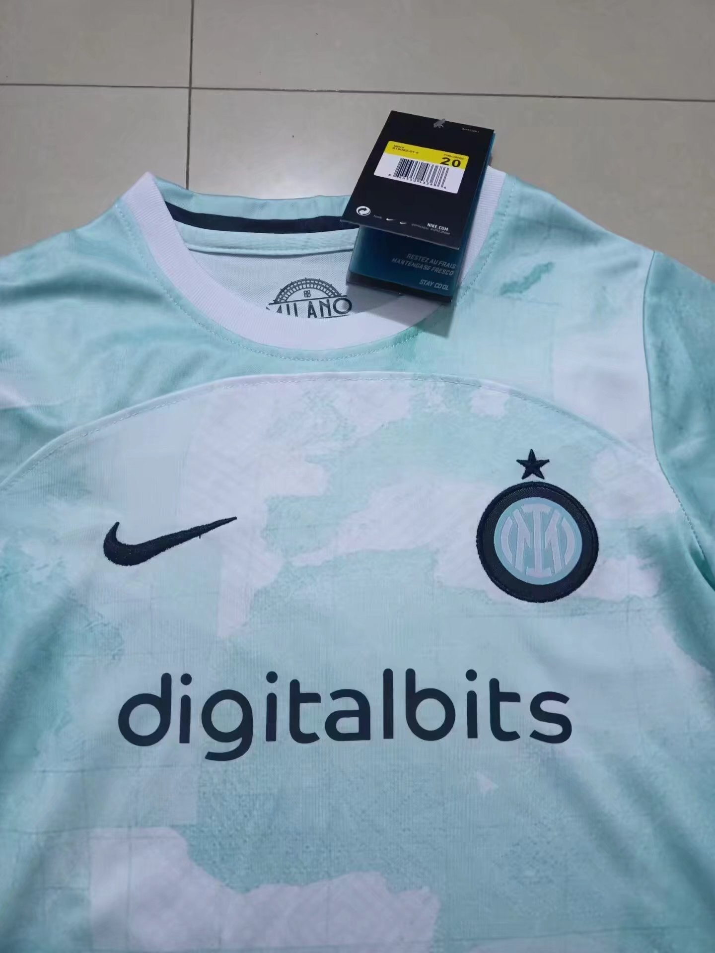 22-23 INT away kids kit