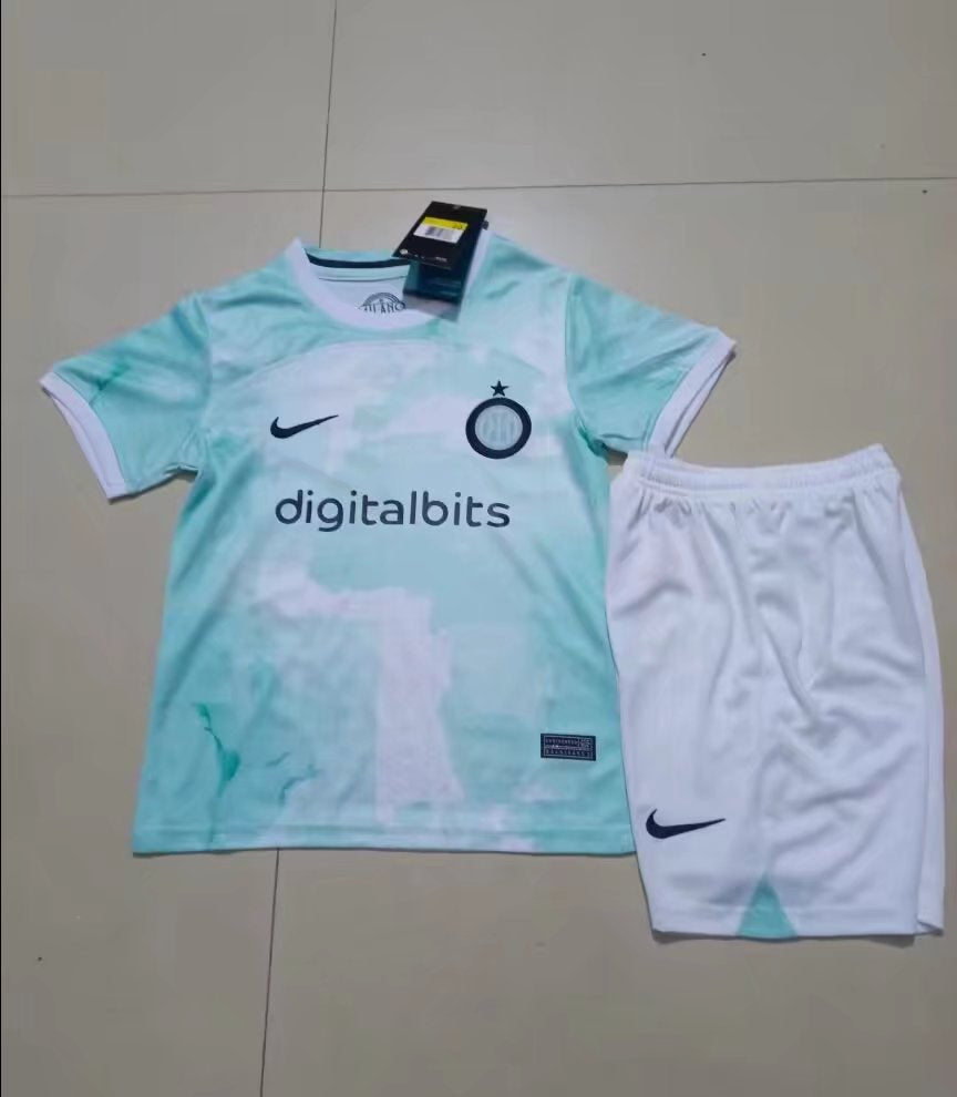 22-23 INT away kids kit